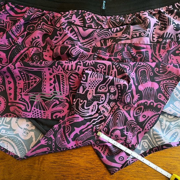 Janji lightweight shorts - batik purple? Size medium - Picture 4 of 5